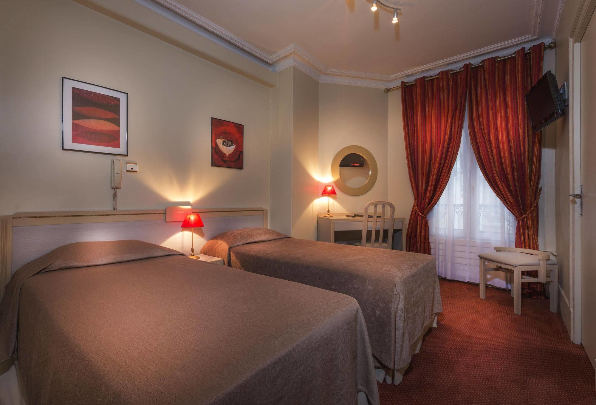 Hotel Donjon Vincennes Luaran gambar